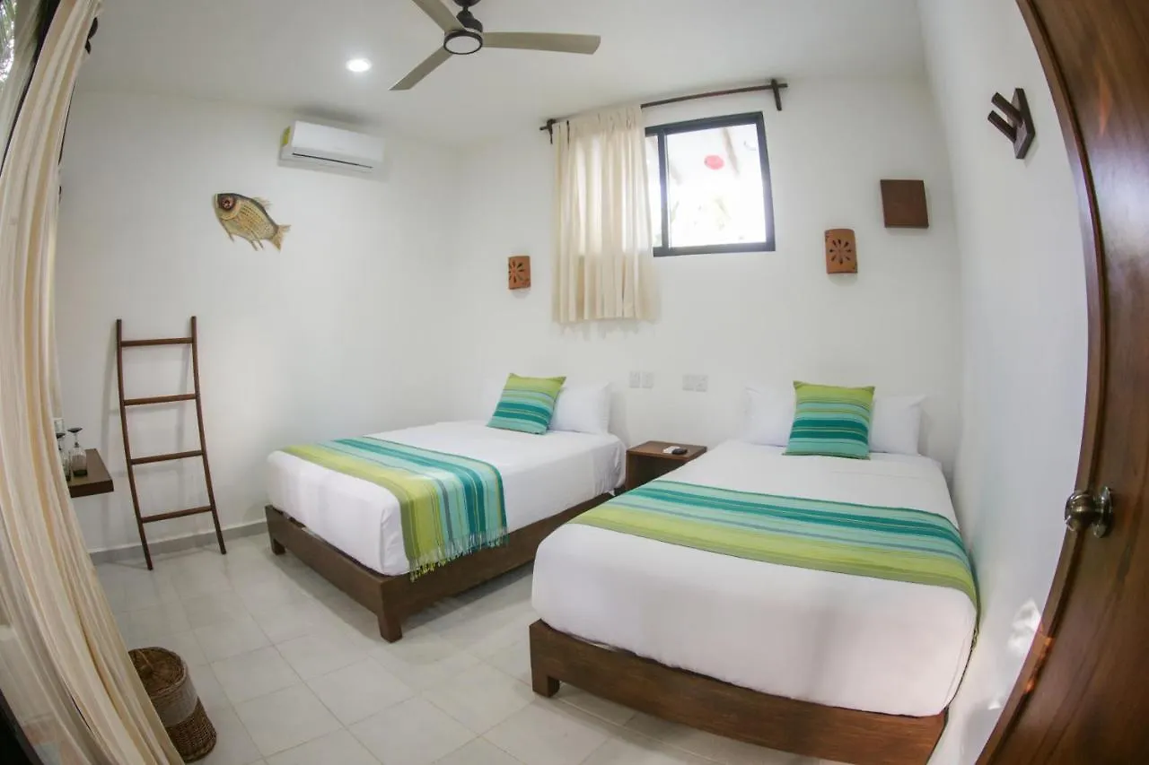 Maison Bacalar 3*,